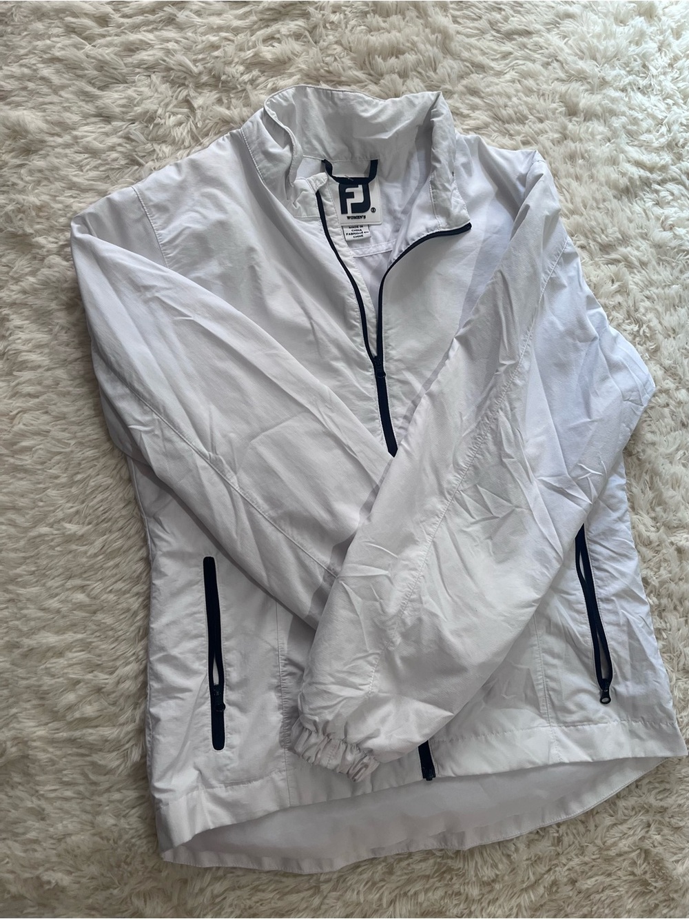 FootJoy White Jacket with Navy Trim Women's Lightweight Windbreaker